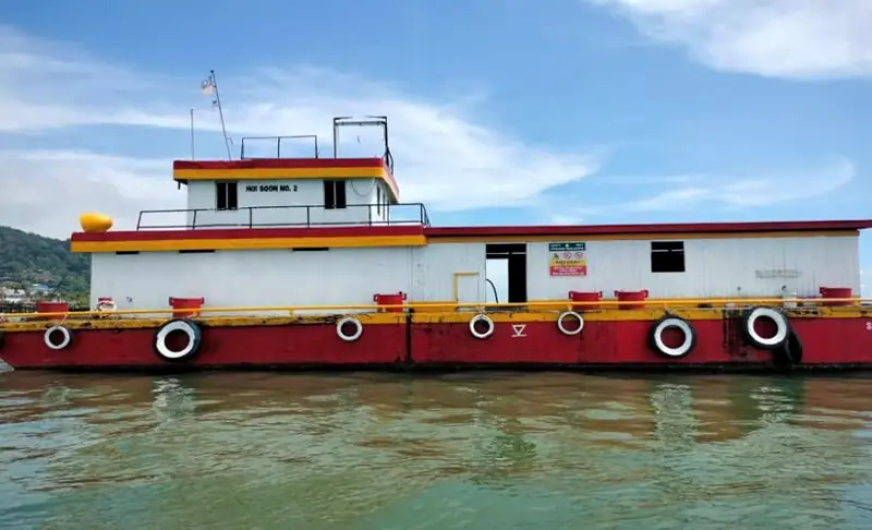 Hoi Soon No. 2, floating barge